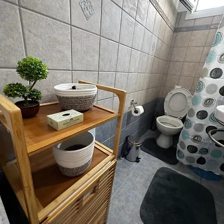 Aggelikis Studio Zóla